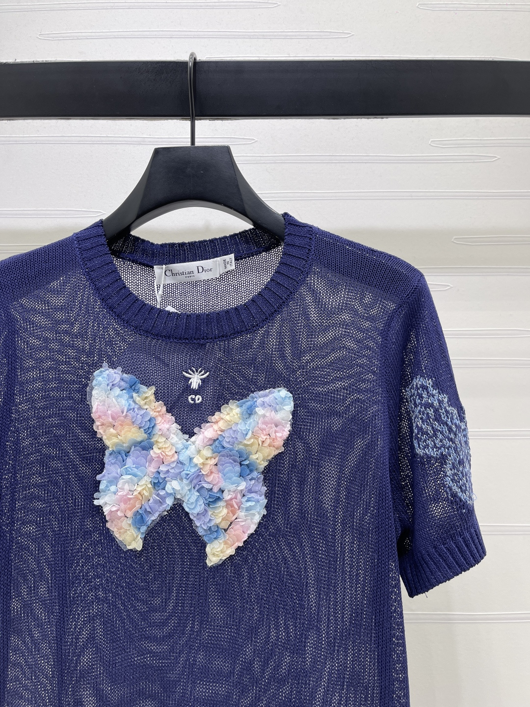 Women's short sleeves